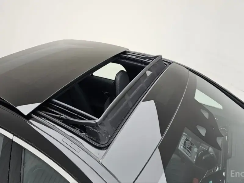 2025 Mercedes-Benz E-Класс с пробегом 12 637 км