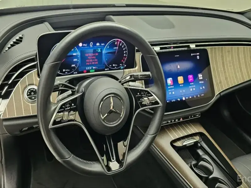 2025 Mercedes-Benz E-Класс с пробегом 12 637 км