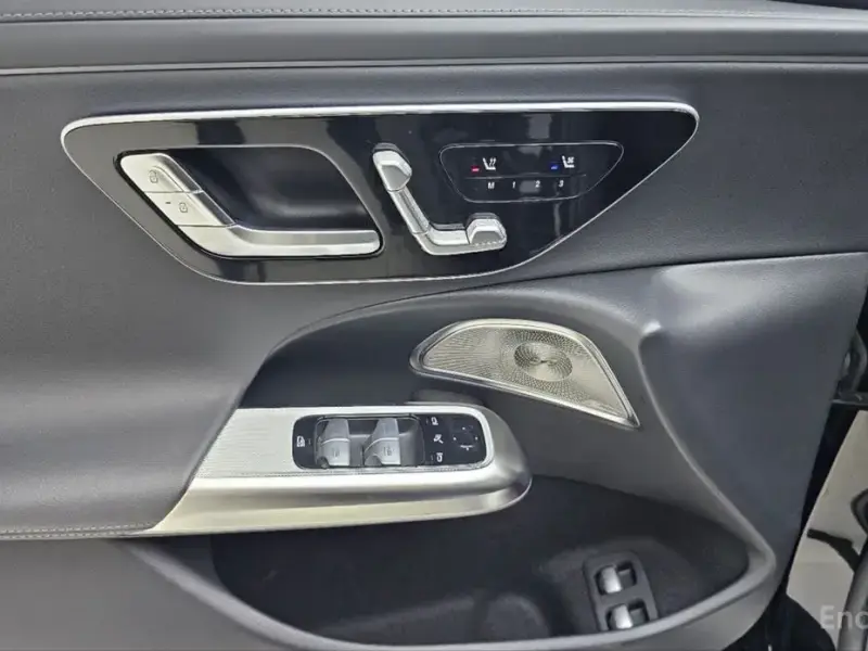 2025 Mercedes-Benz E-Класс с пробегом 12 637 км