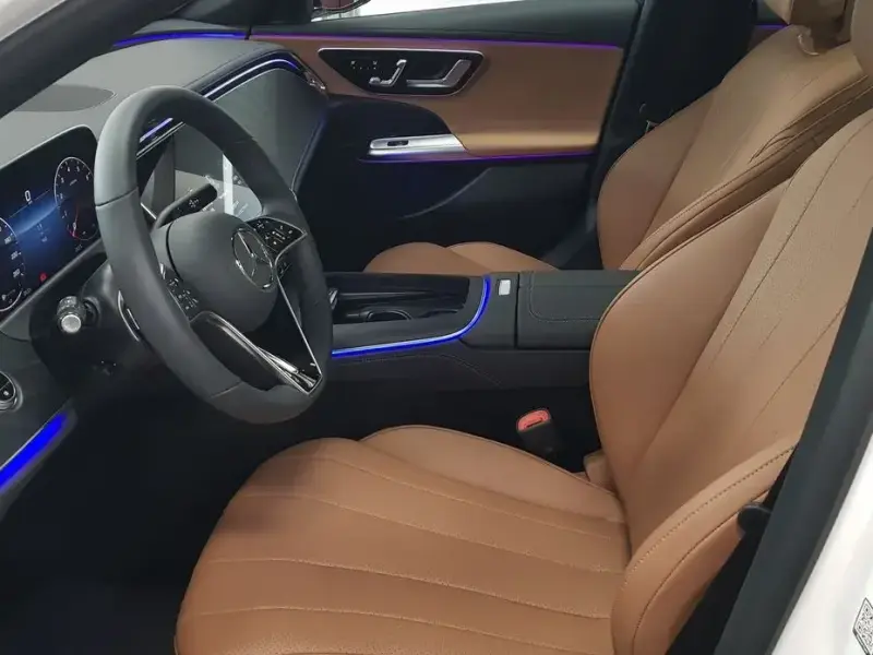 2025 Mercedes-Benz E-Класс с пробегом 940 км