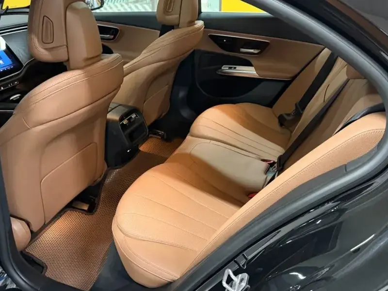 2024 Mercedes-Benz E-Класс с пробегом 48 937 км