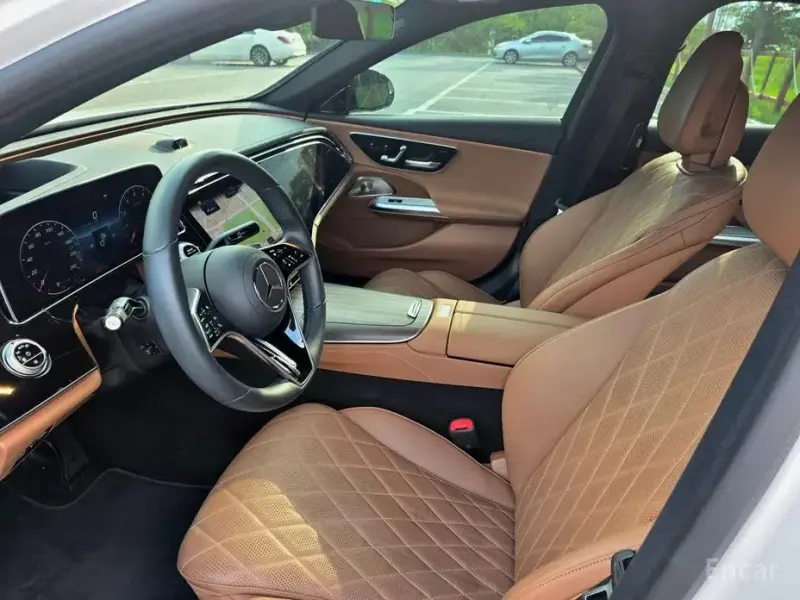 2024 Mercedes-Benz E-Класс с пробегом 21 400 км
