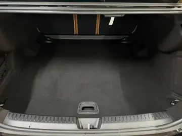 2024 Mercedes-Benz E-Класс с пробегом 48 937 км