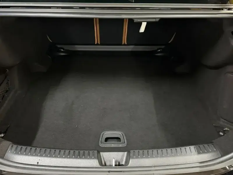2024 Mercedes-Benz E-Класс с пробегом 48 937 км
