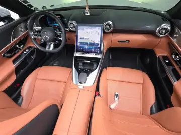 2023 Mercedes-Benz SL-Класс AMG с пробегом 4 644 км