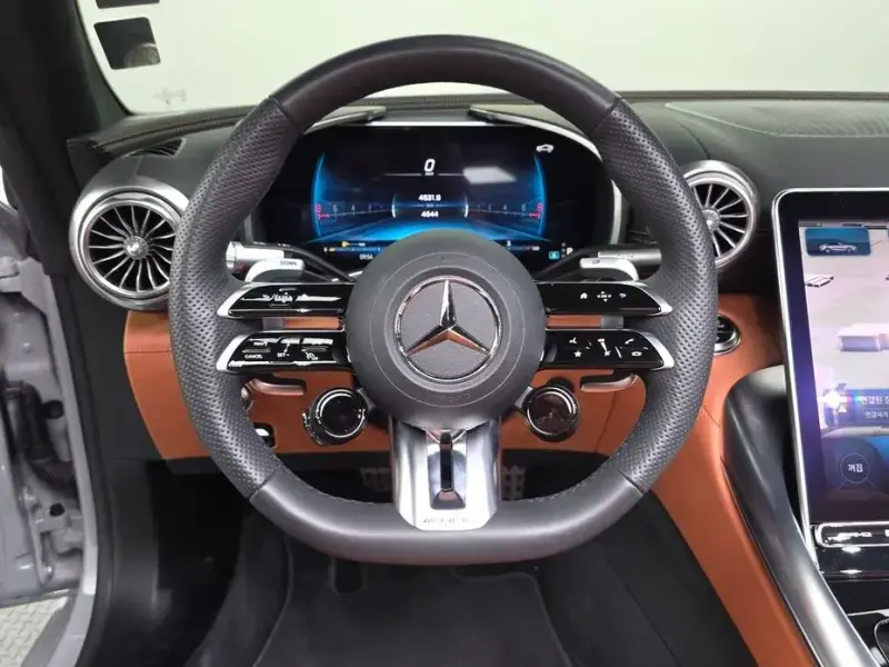 2023 Mercedes-Benz SL-Класс AMG с пробегом 4 644 км