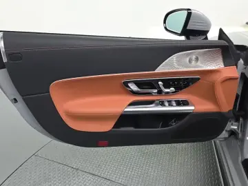 2023 Mercedes-Benz SL-Класс AMG с пробегом 4 644 км