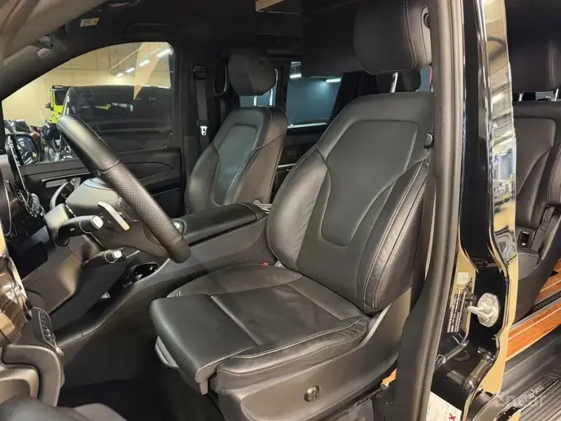 2022 Mercedes-Benz V-Класс с пробегом 56 500 км
