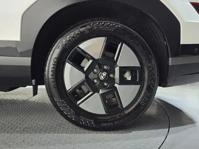 2024 Hyundai Santa Fe с пробегом 24 985 км