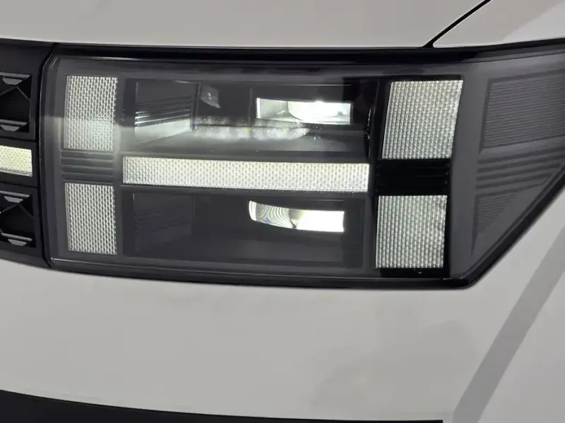 2024 Hyundai Santa Fe с пробегом 24 985 км