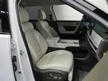 2024 Hyundai Santa Fe с пробегом 24 985 км
