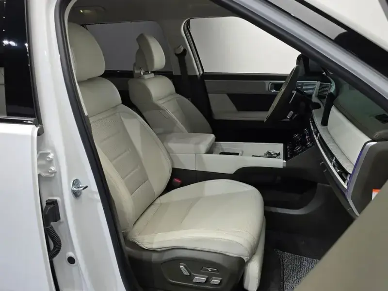 2024 Hyundai Santa Fe с пробегом 24 985 км