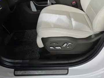 2024 Hyundai Santa Fe с пробегом 24 985 км