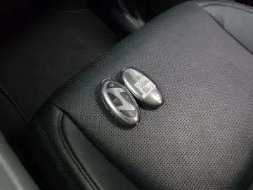 2023 Hyundai Santa Fe с пробегом 23 832 км