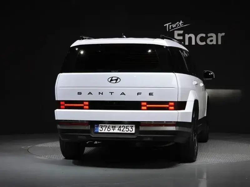 2024 Hyundai Santa Fe с пробегом 35 684 км