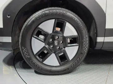 2024 Hyundai Santa Fe с пробегом 35 684 км