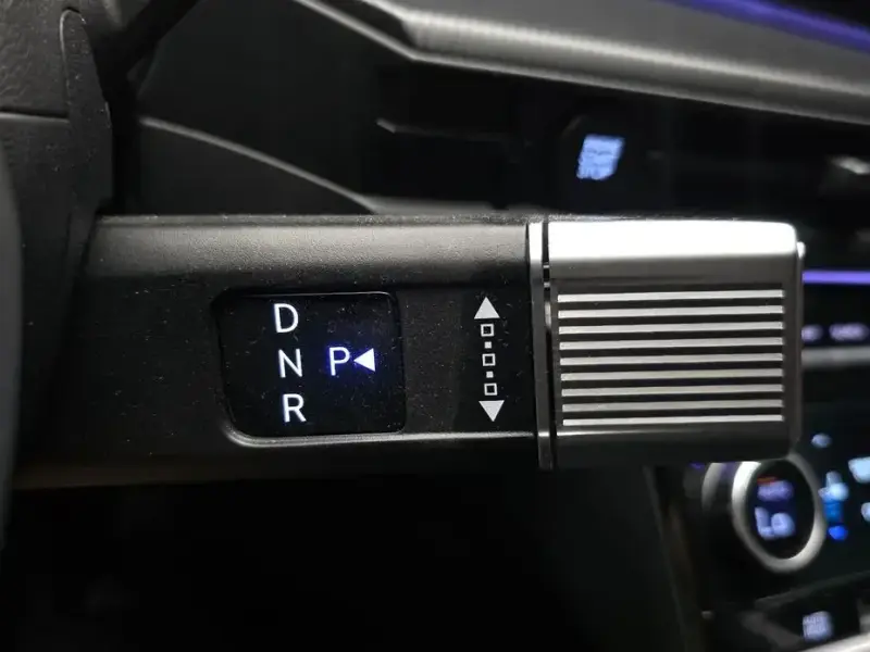 2024 Hyundai Santa Fe с пробегом 9 928 км