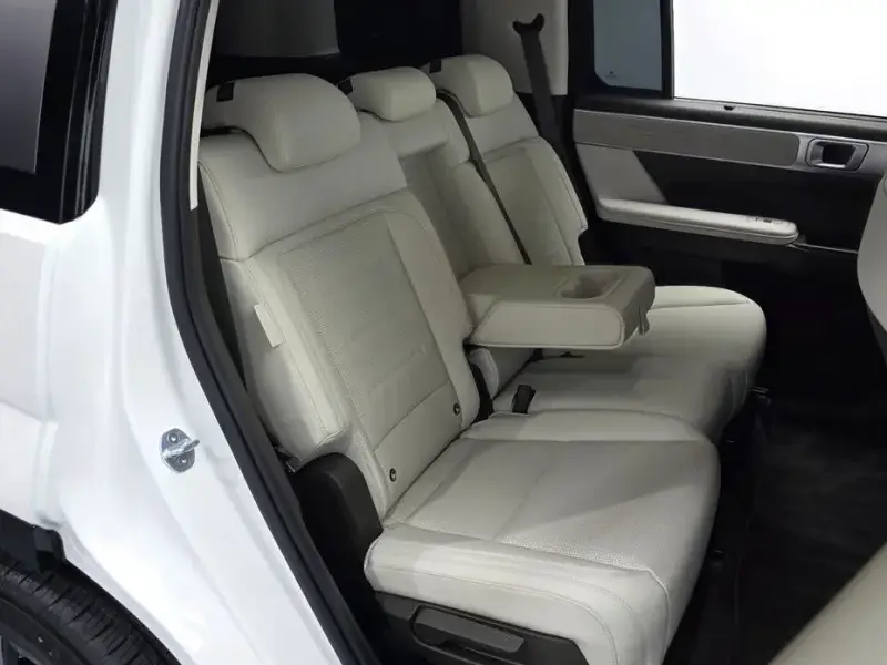 2024 Hyundai Santa Fe с пробегом 18 490 км