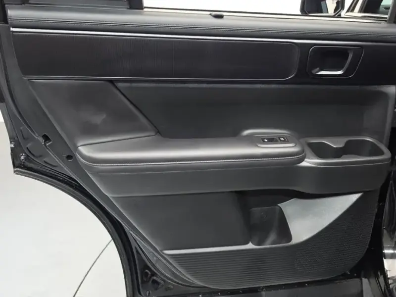 2025 Hyundai Santa Fe с пробегом 10 833 км