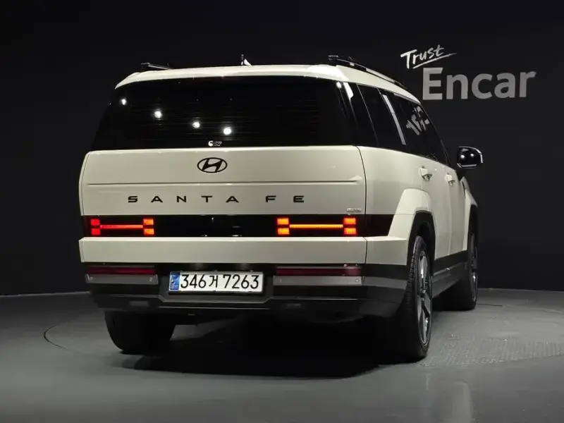2023 Hyundai Santa Fe с пробегом 64 709 км