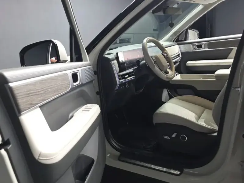 2023 Hyundai Santa Fe с пробегом 64 709 км