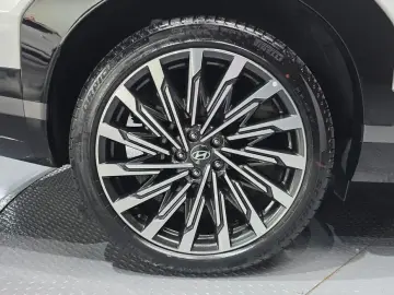 2023 Hyundai Santa Fe с пробегом 45 754 км