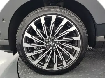 2024 Hyundai Santa Fe с пробегом 10 753 км
