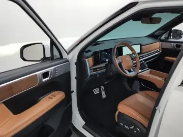 2024 Hyundai Santa Fe с пробегом 10 753 км