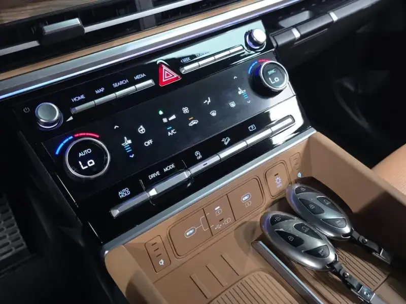 2023 Hyundai Santa Fe с пробегом 45 754 км