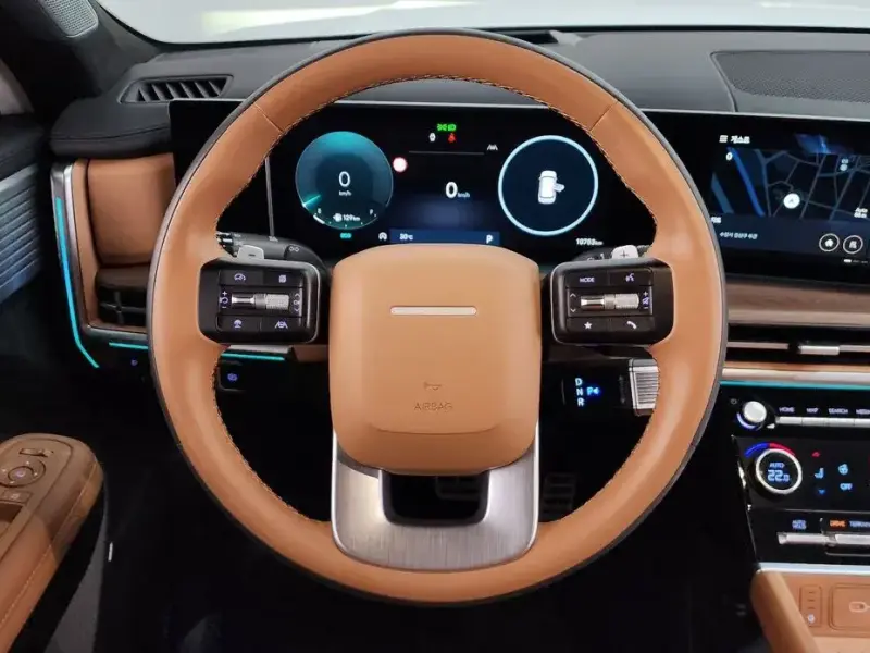 2024 Hyundai Santa Fe с пробегом 10 753 км