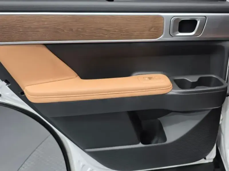 2023 Hyundai Santa Fe с пробегом 45 754 км