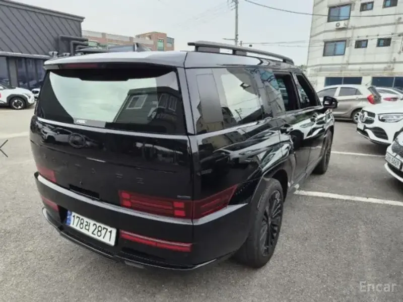 2023 Hyundai Santa Fe с пробегом 80 749 км