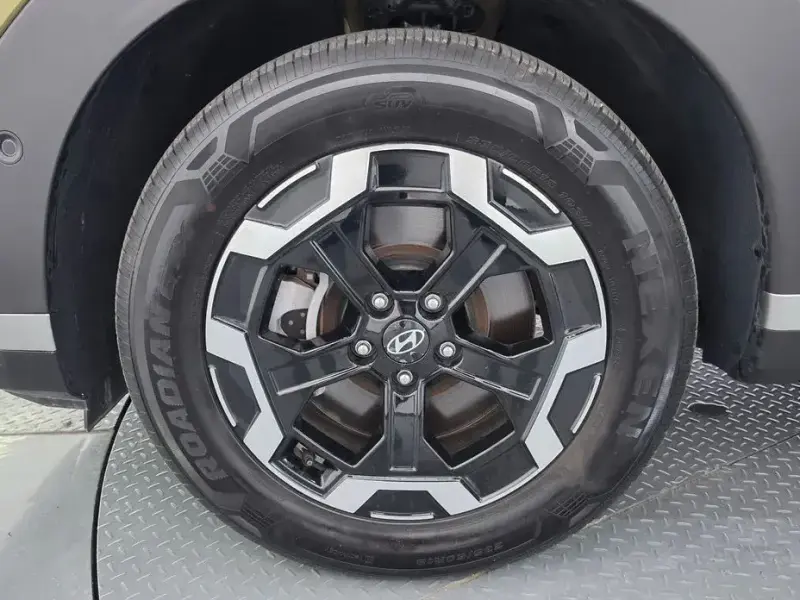 2024 Hyundai Santa Fe с пробегом 5 016 км