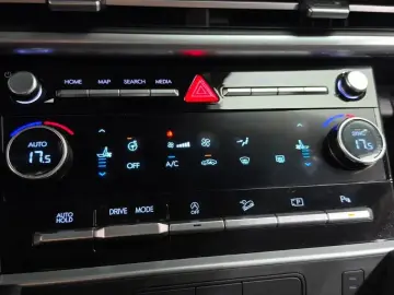 2024 Hyundai Santa Fe с пробегом 5 016 км