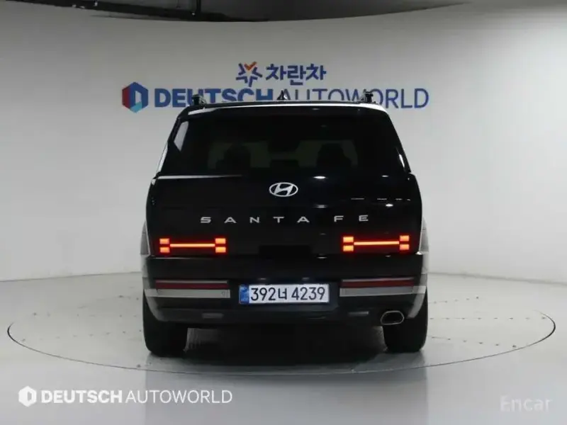 2025 Hyundai Santa Fe с пробегом 9 588 км