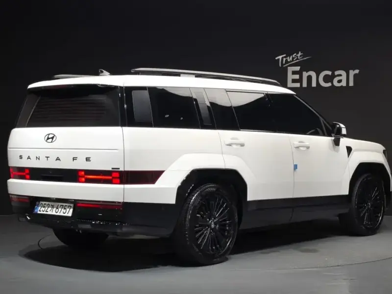2024 Hyundai Santa Fe с пробегом 18 855 км