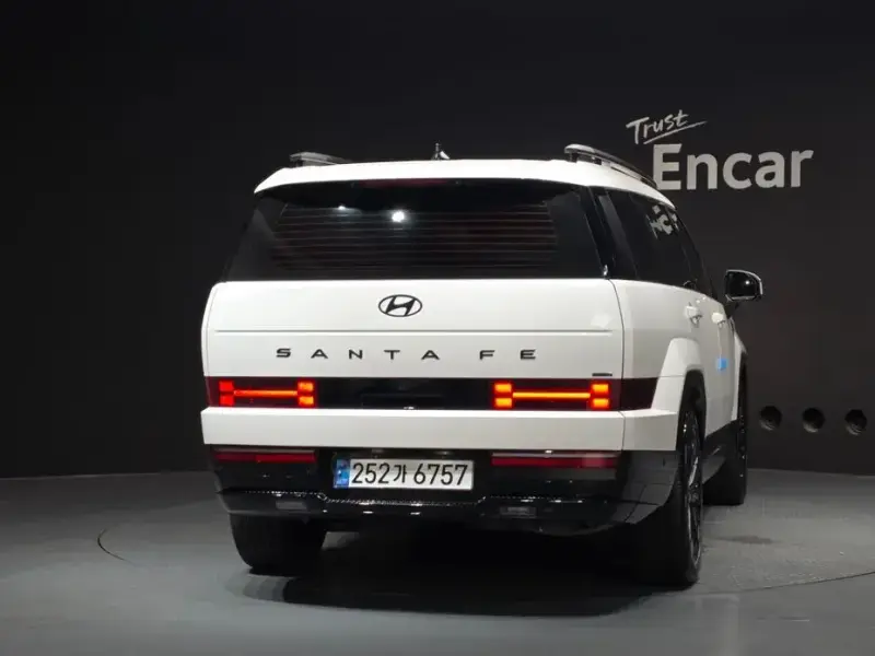 2024 Hyundai Santa Fe с пробегом 18 855 км
