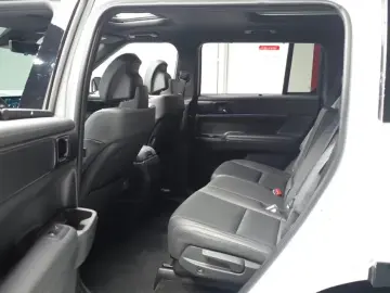 2024 Hyundai Santa Fe с пробегом 18 855 км