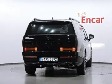 2025 Hyundai Santa Fe с пробегом 7 376 км