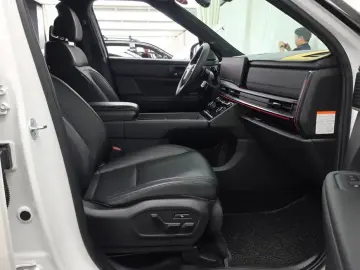 2023 Hyundai Santa Fe с пробегом 34 801 км