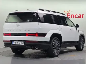 2025 Hyundai Santa Fe с пробегом 7 082 км
