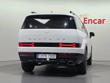 2025 Hyundai Santa Fe с пробегом 7 082 км