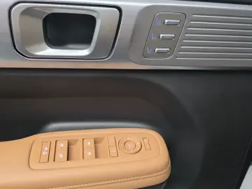 2025 Hyundai Santa Fe с пробегом 7 082 км