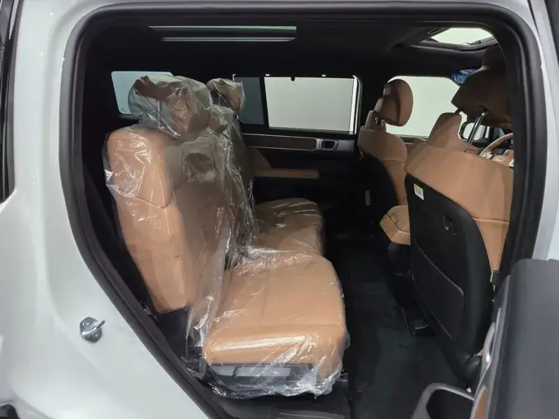 2025 Hyundai Santa Fe с пробегом 7 082 км