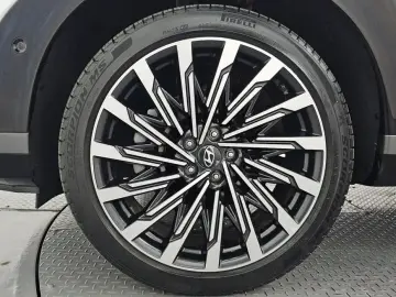2024 Hyundai Santa Fe с пробегом 13 959 км