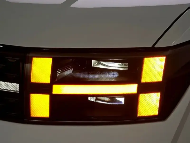 2025 Hyundai Santa Fe с пробегом 7 082 км