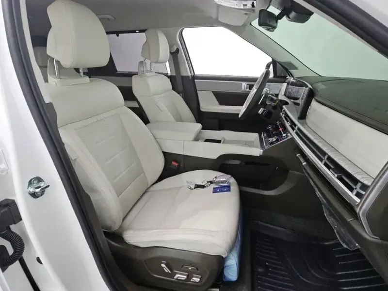 2024 Hyundai Santa Fe с пробегом 13 959 км