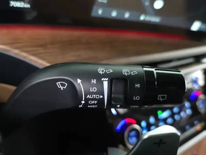 2025 Hyundai Santa Fe с пробегом 7 082 км