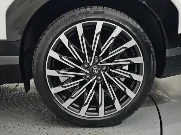 2024 Hyundai Santa Fe с пробегом 13 959 км