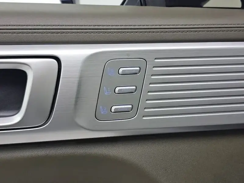 2024 Hyundai Santa Fe с пробегом 13 959 км